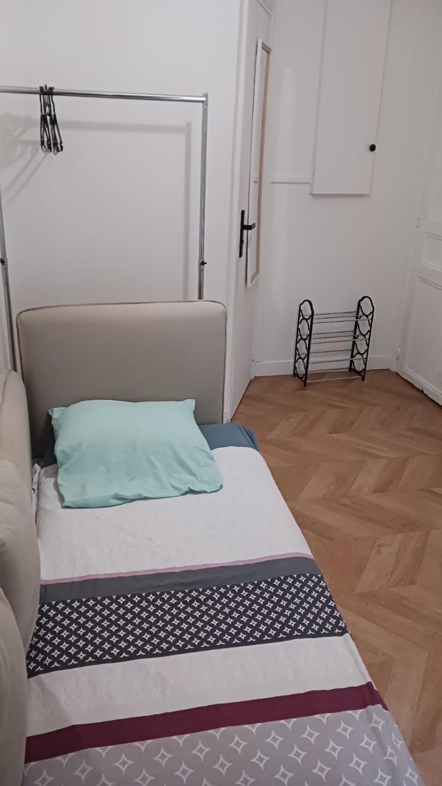 Beautiful 5 Persons Montparnasse Appartement Parijs